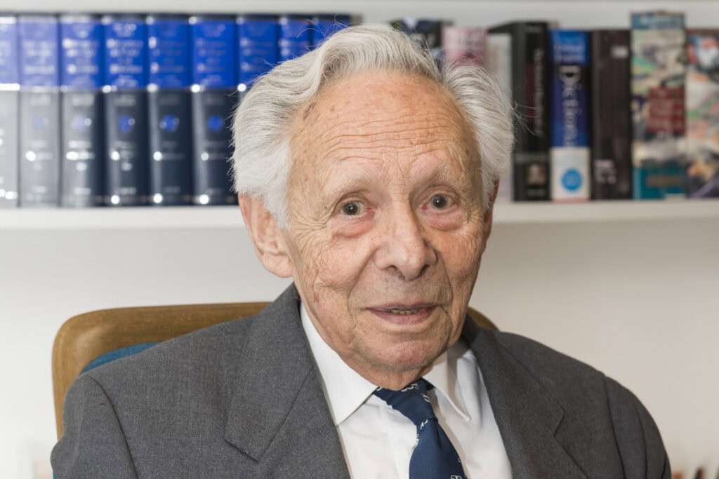 Obituary Sir Anthony Epstein 19212024 Wolfson College